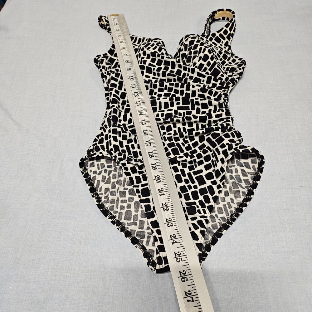Miraclesuit Escape One Piece Swimsuit Women Size 10 Black White U Wire - Picture 8 of 14